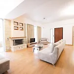 Milo Apartment