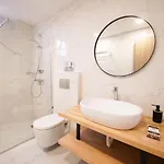 Apartment Milo Himare