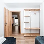Milo Apartment