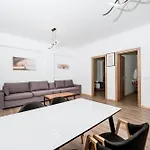 Apartment Milo Himare
