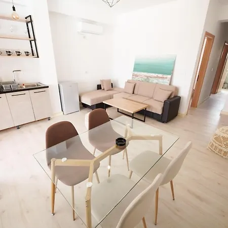Apartament Milo Himara