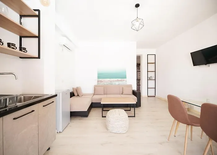 Milo Apartment Himare
